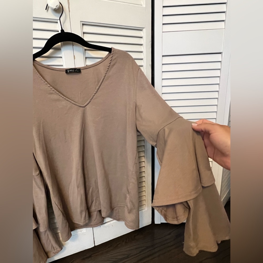Bell Sleeve Long Sleeve Top - Picture 3 of 4